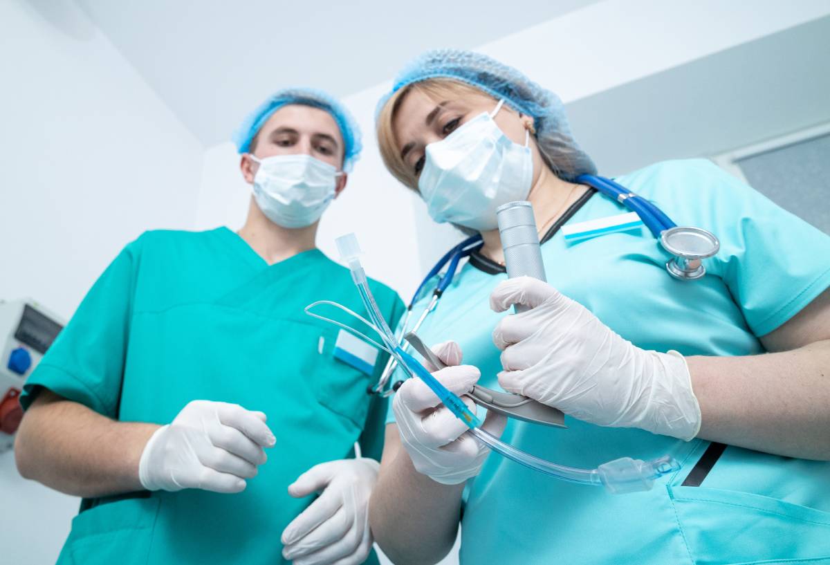 Clinicians with Difficult Airway Skills